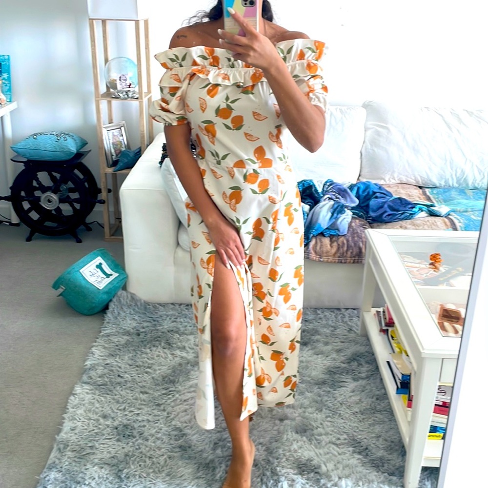 Beautiful lemon dress